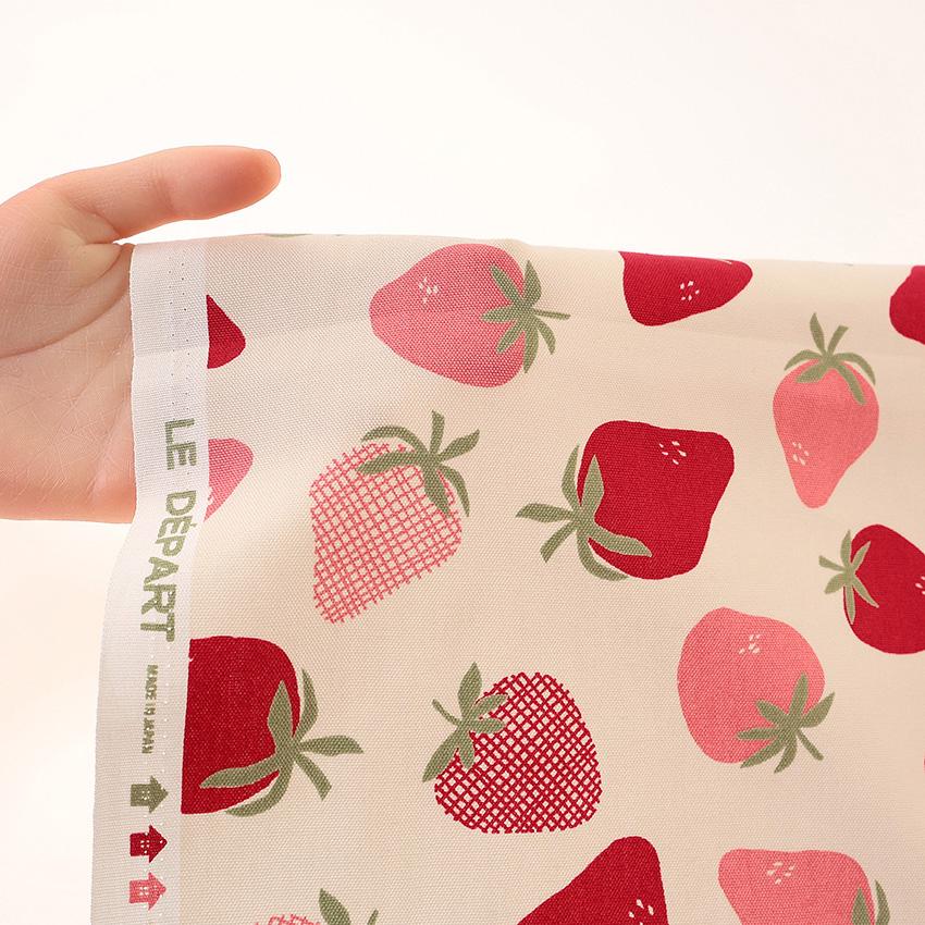 LE DEPART いちご柄 オックス 50cm単位 | 切売り 切り売り 生地 布