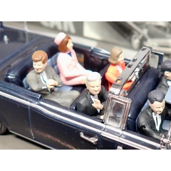ミニチャンプス MINICHAMPS 1/43 ケネディー大統領専用車 LINCOLN