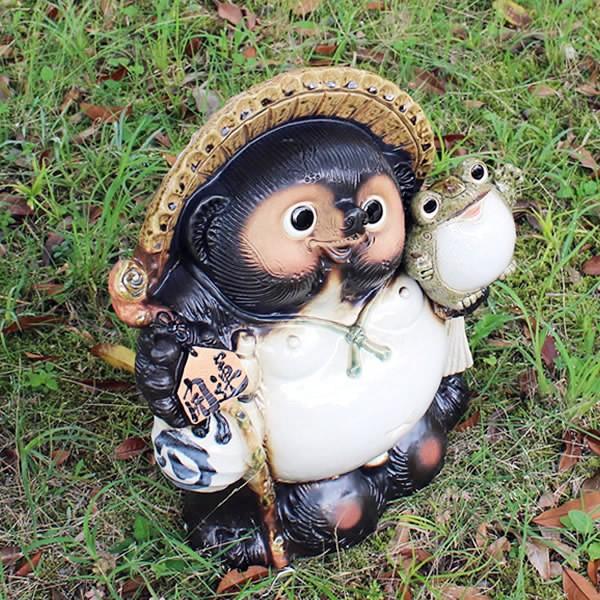 信楽焼 13号蛙持ち開運狸 たぬき タヌキ 狸 開運 縁起物 可愛い 陶器