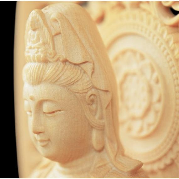 木彫り 仏像 観音様 観音菩薩 観世音菩薩 観自在菩薩 水瓶 功徳水 救世