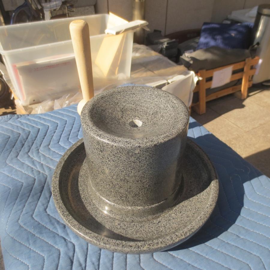 茶臼 ちゃうす 抹茶 石臼 （いしうす） ひき臼 （ひきうす）☆青御影石