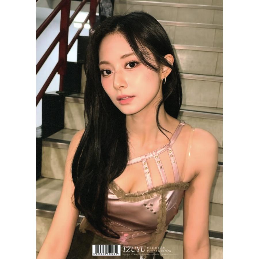 TWICE TZUYU ツウィ グッズ 写真集 Premium Photo Book 大型 新作写真