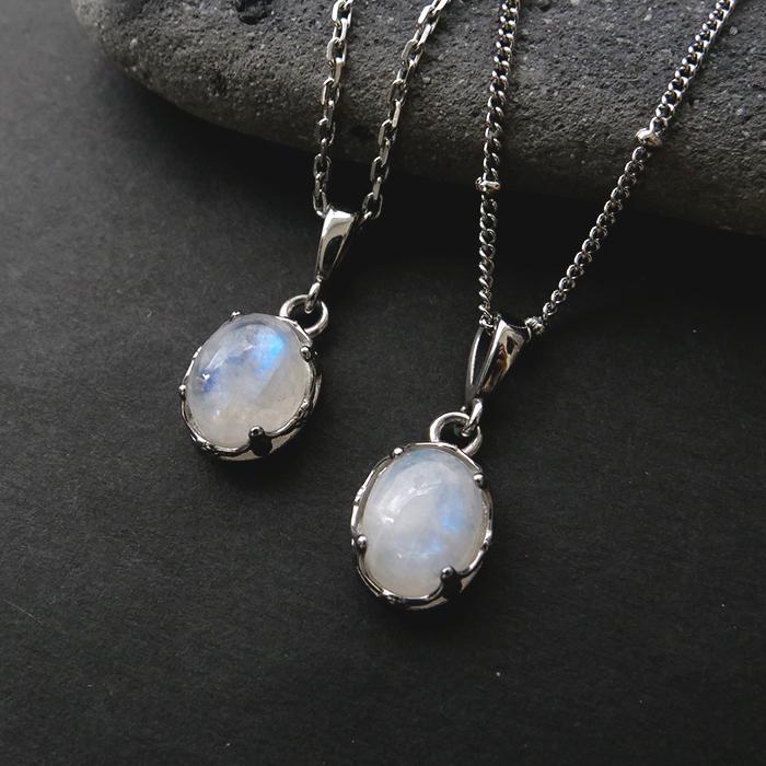 ムーンストーン ペンダントトップ 天然石 オーバル バチカン 神秘的