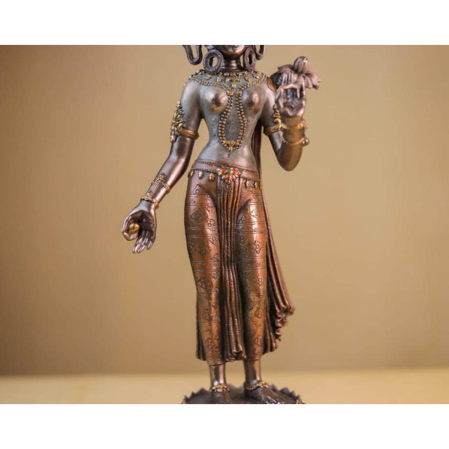 立っているグリーン・緑ターラー菩薩彫像 約30cm チベット女神、仏教