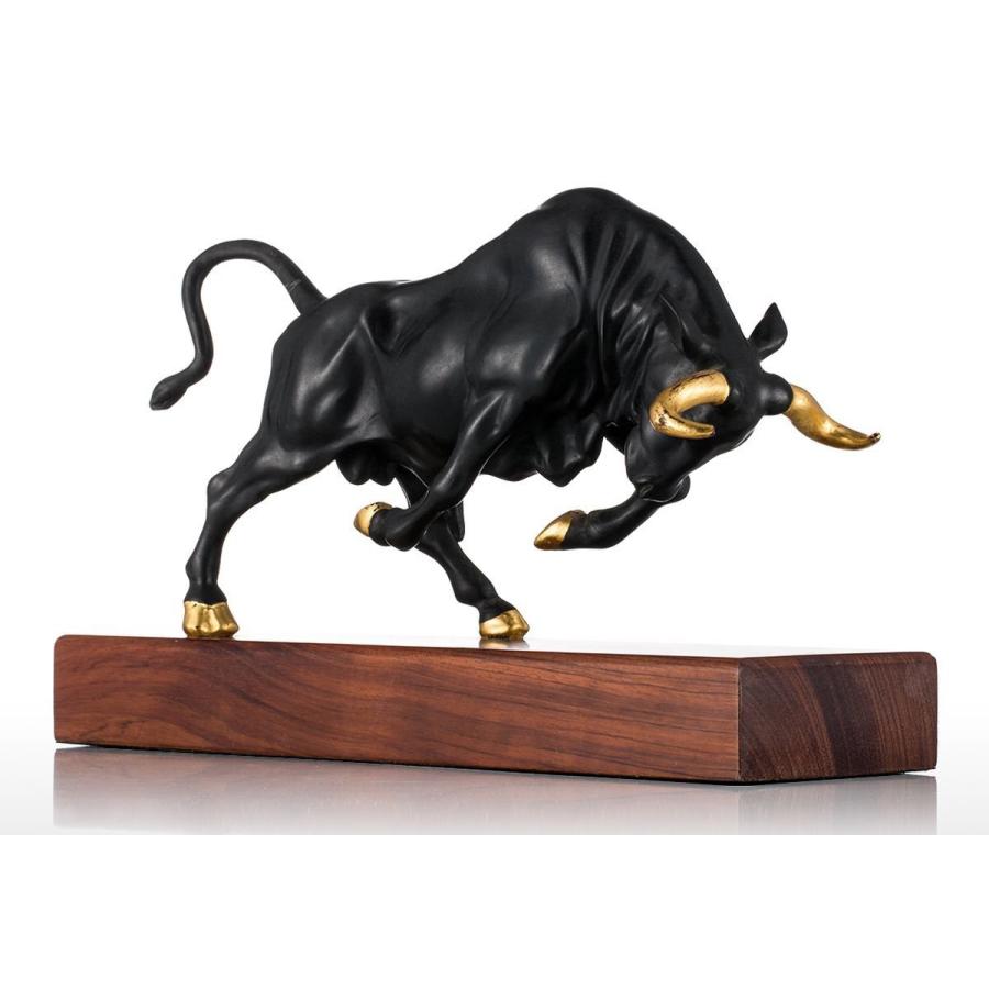 風水的 幸運を呼ぶ ブロンズ製（チャージング・ブル）雄牛の置物彫像