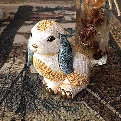 ロップイヤーラビット 置物 ウサギ うさぎ 兎 たれ耳 干支 陶器 送料