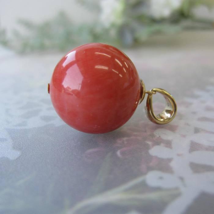 大粒】 桃珊瑚 丸玉 ペンダントトップ 16.6ミリ K18 ダイヤモンド0.05
