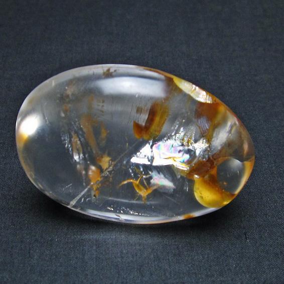 水晶 タンブル 原石 虹入り 一点物 171-3513 : 天然石・パワーストーン