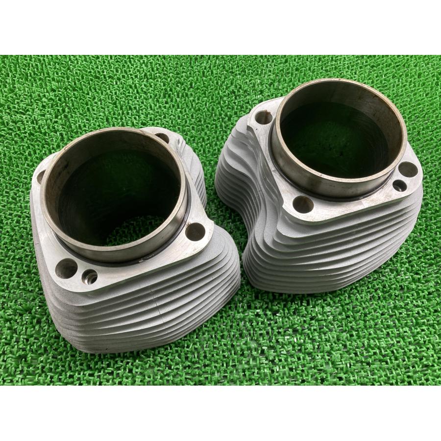 TC88 エンジンシリンダー 前後 16593-99 ハーレー 純正 中古 バイク