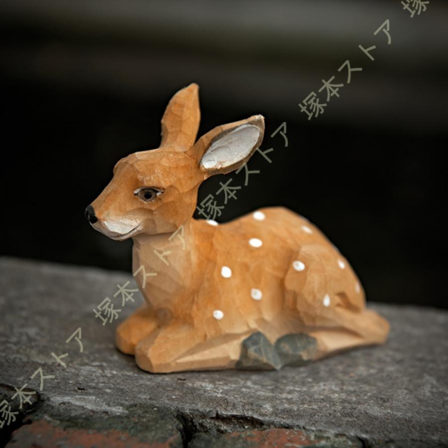 木彫り 動物 マスコット 鹿のインテリア 置物 ハンドメイド 木製