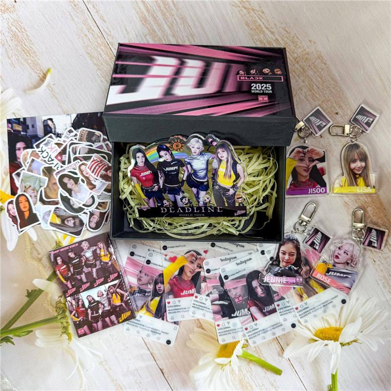 BLACKPINKグッズ ギフトボックス フォトカード JUMP トレカセット 写真