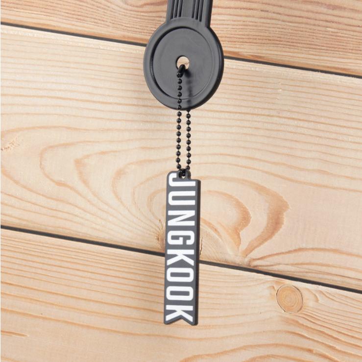 送料無料 BTSグッズ うちわ 団扇 防弾少年団 バンタン BT21 写真 応援