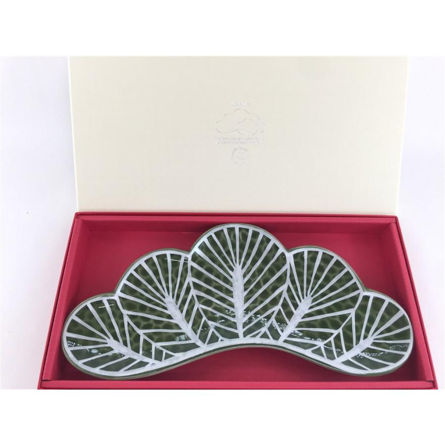 専用化粧箱入】有田焼 幸楽窯 錦金松葉形前菜皿(白(金/銀) /茶緑(金/銀