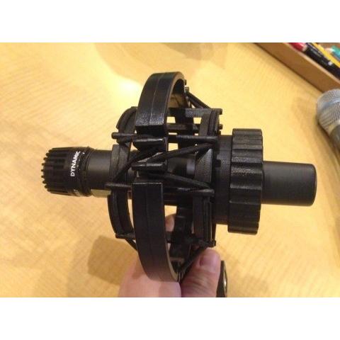 送料込み！AKG H85互換 ショックマウント 57や、オーディオテクニカ