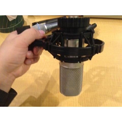 送料込み！AKG H85互換 ショックマウント 57や、オーディオテクニカ