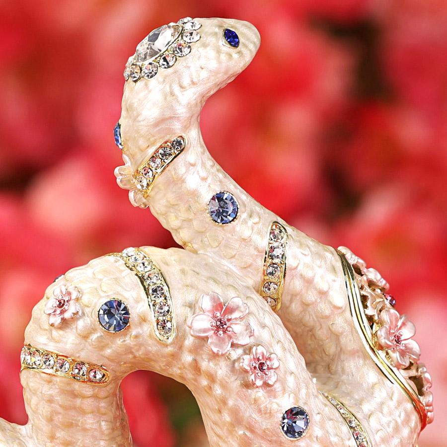 東京銀座PICALS 【正規品】＜桜白蛇＞白蛇 巳年 干支の置物 さくら