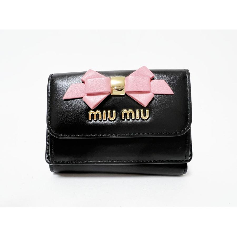 miu miu（ミュウミュウ） 送料無料 3つ折り コンパクトウォレット