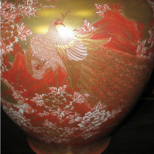 九谷焼 【伝統工芸名工】花瓶 陶器 本金赤牡丹孔雀 錦峰作 (限定品