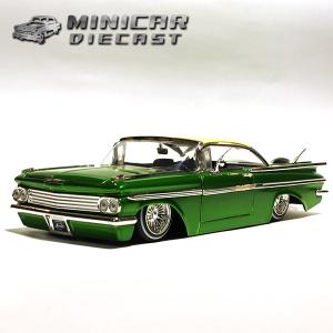 ミニカー 1/24 MOTORMAX 1969 シボレー C10 ピックアップトラック 赤色