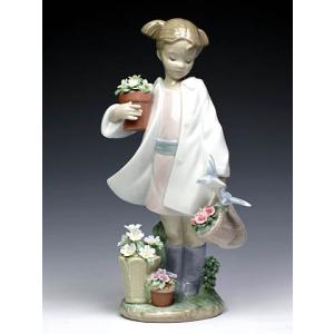 リヤドロ（Lladro リアドロ 陶器人形 置物） 花と少女 かぐわしき花