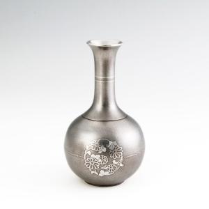 受注生産 薩摩焼 十五代沈壽官作(ちんじゅかん)白薩摩九寸花瓶 本金秋