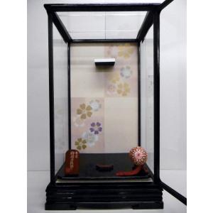 羽子板用ガラスケース☆金茶13号 絹まり・飾り羽根・紐飾付（横幅