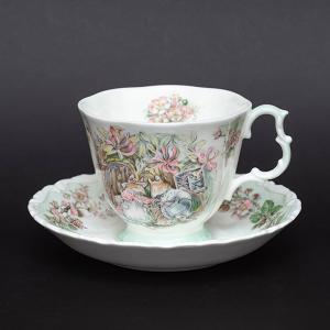 ロイヤルドルトン（Royal Doulton） ブランブリーヘッジ 20cm