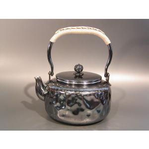 茶器・茶道具 銀瓶 鎚目（つちめ）湯沸 銀燻（ギン イブシ）仕上