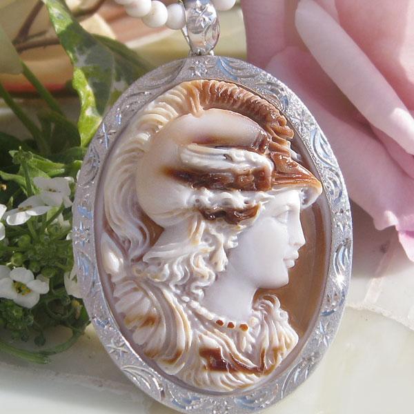 CAMEO（カメオ） Giuseppe Tesoriere作 シェル 天然ダイヤモンド0.04ct