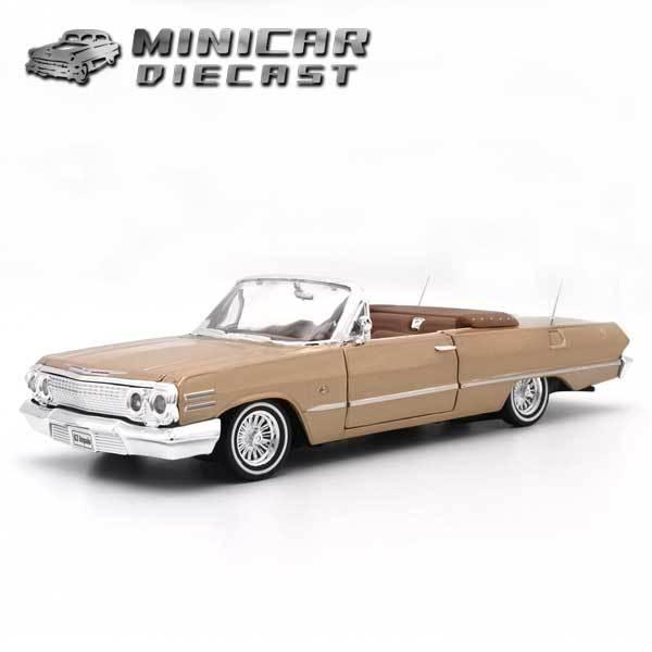 1/24 箱入り ミニカー 1963 Chevrolet Impala CONV. シャンパン