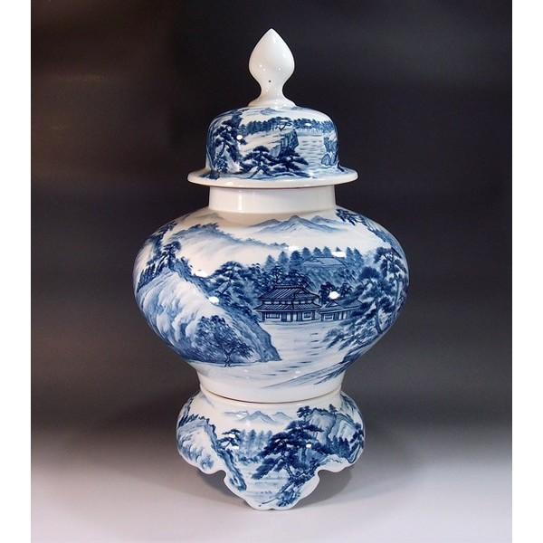 有田焼 染付山水画飾り沈香壺｜陶芸作家 藤井錦彩 作 : 有田焼 藤井錦