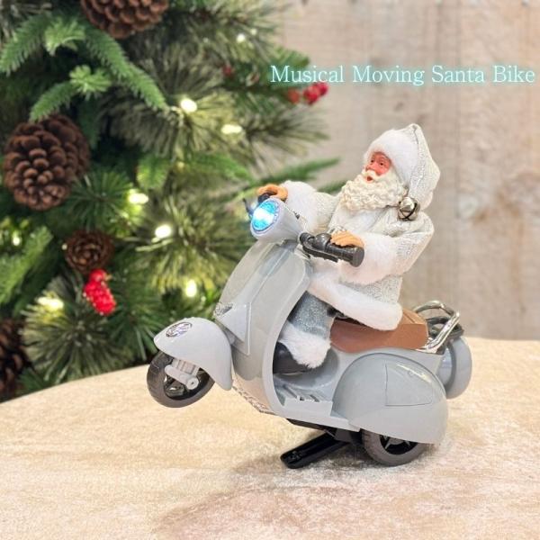 ミュージックに合わせてウィリー！光るバイクに乗ったサンタクロース