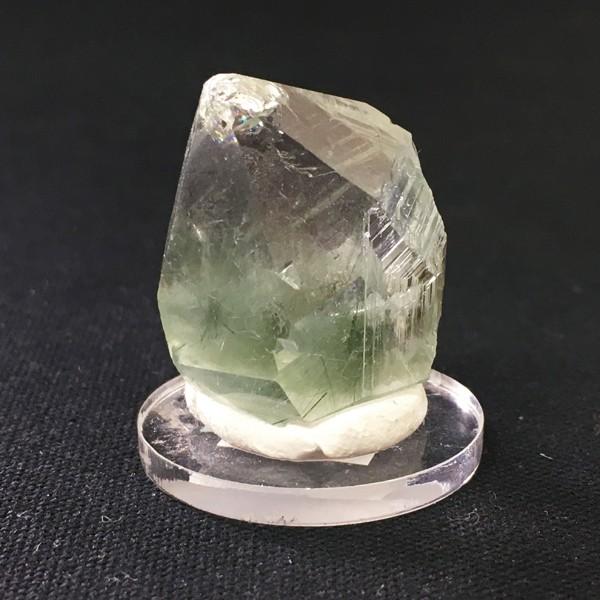 イタリア産モンブラン水晶 アクチノライトインクォーツ 透明台座付き