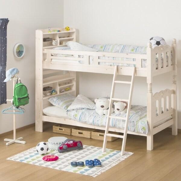 ニトリ（NITORI） ベッド パインの木目が美しい。棚＆照明付きの安心