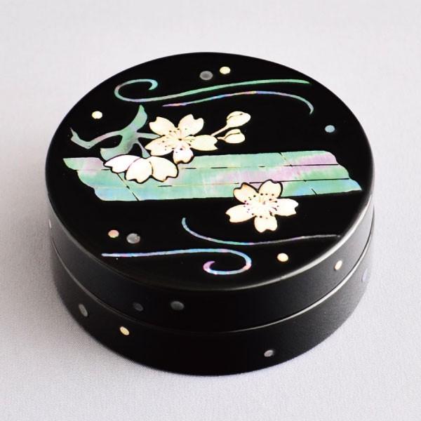 香合 茶道具 斉藤宗慎 作 青貝入 花筏香合 : 茶道具専門店 (有)菊池