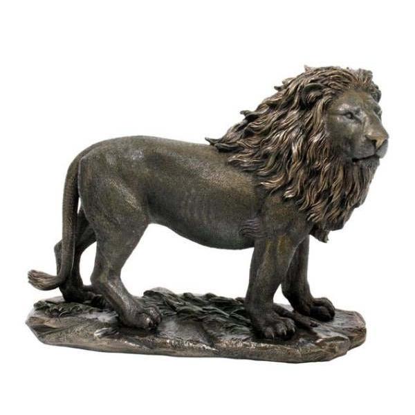 アフリカ サバンナ 百獣の王ライオン彫刻 彫像/ 権威 権力 神性の象徴