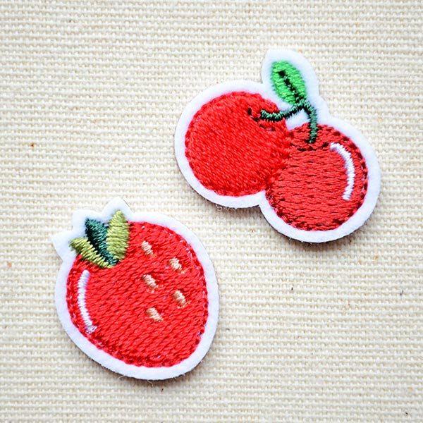 ワッペン アイロン おしゃれ 刺繍 いちご さくらんぼ(2枚組) 名前