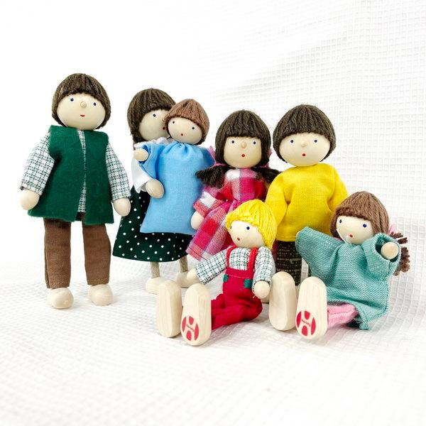 ヘアビック社 人形 7人家族セット ドールハウス用 7体 3歳〜 ドイツ製