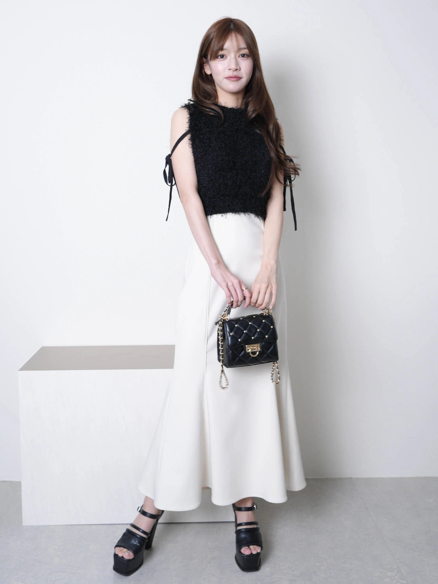 LIP SERVICE（リップサービス）｜ バックスピンドルストレッチ