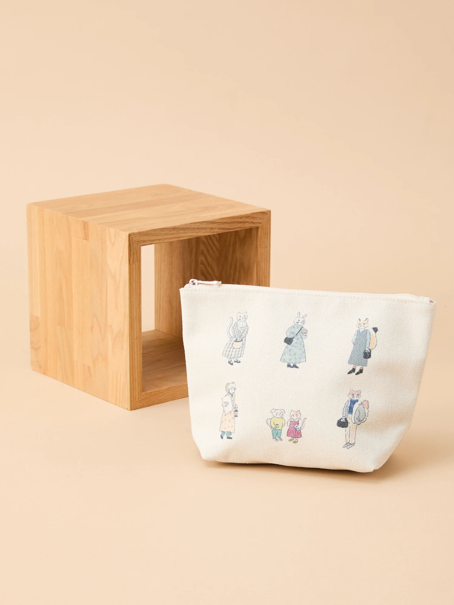 01_001.jpg?img_width=750