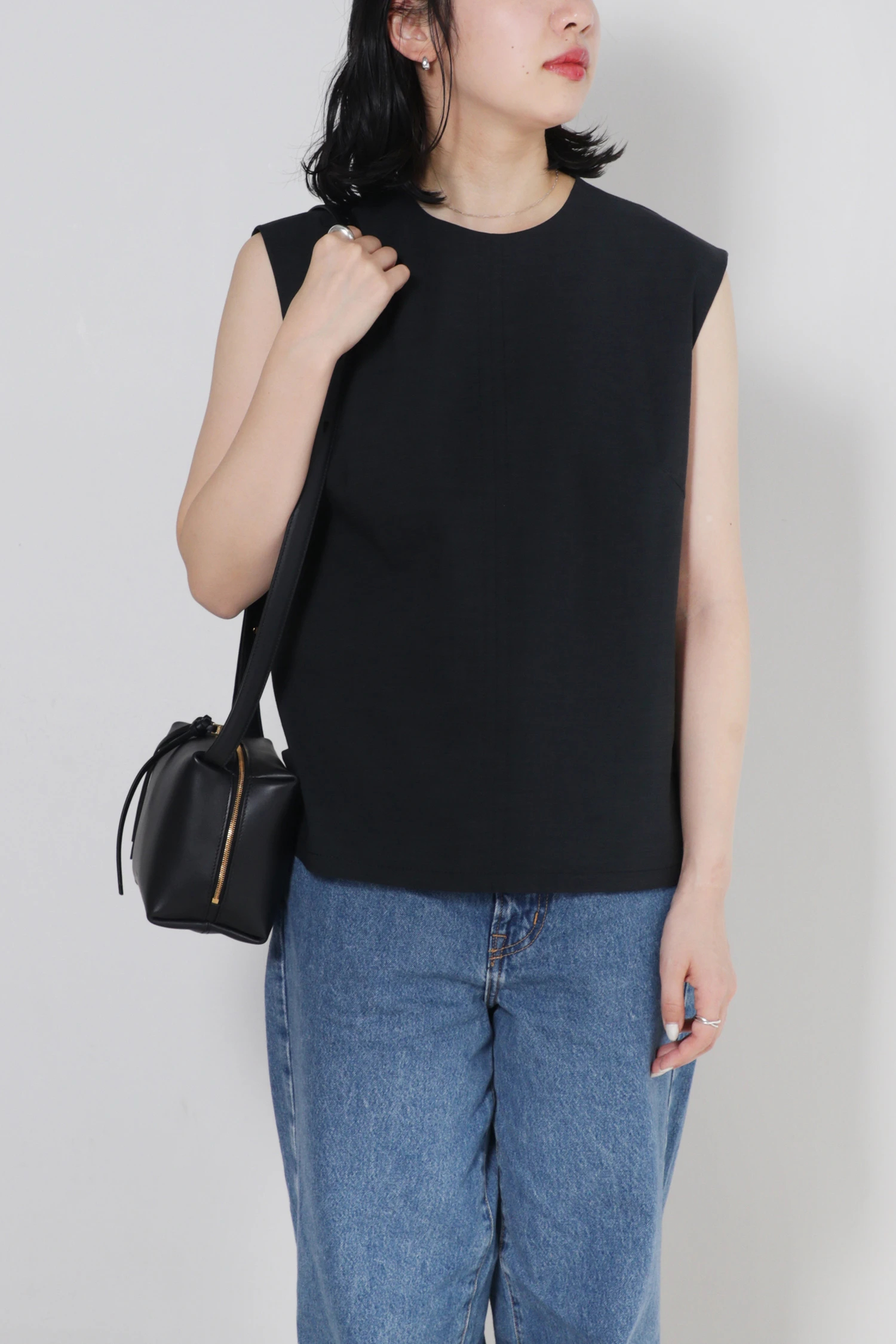 JIL SANDER（ジル サンダー）｜PILLOW CAMERA BAG SMアイテムの詳細