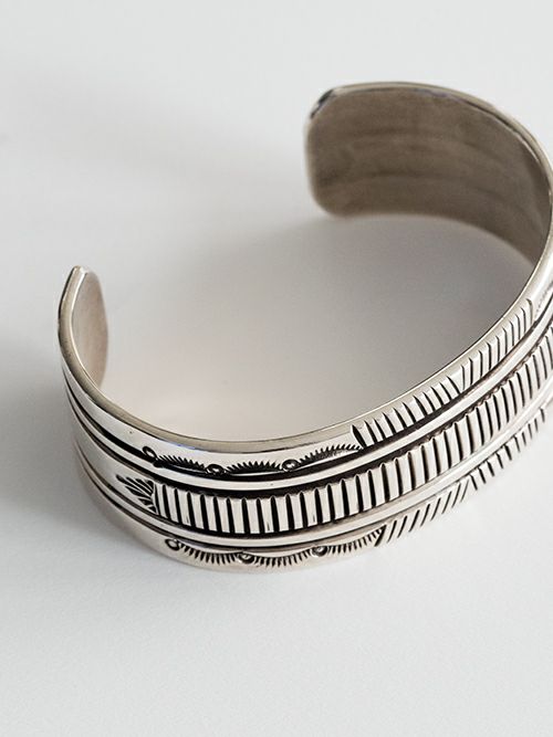 indian jewelry Navajoナバホ族 Bruce Morganバングル SILVER | ITAL