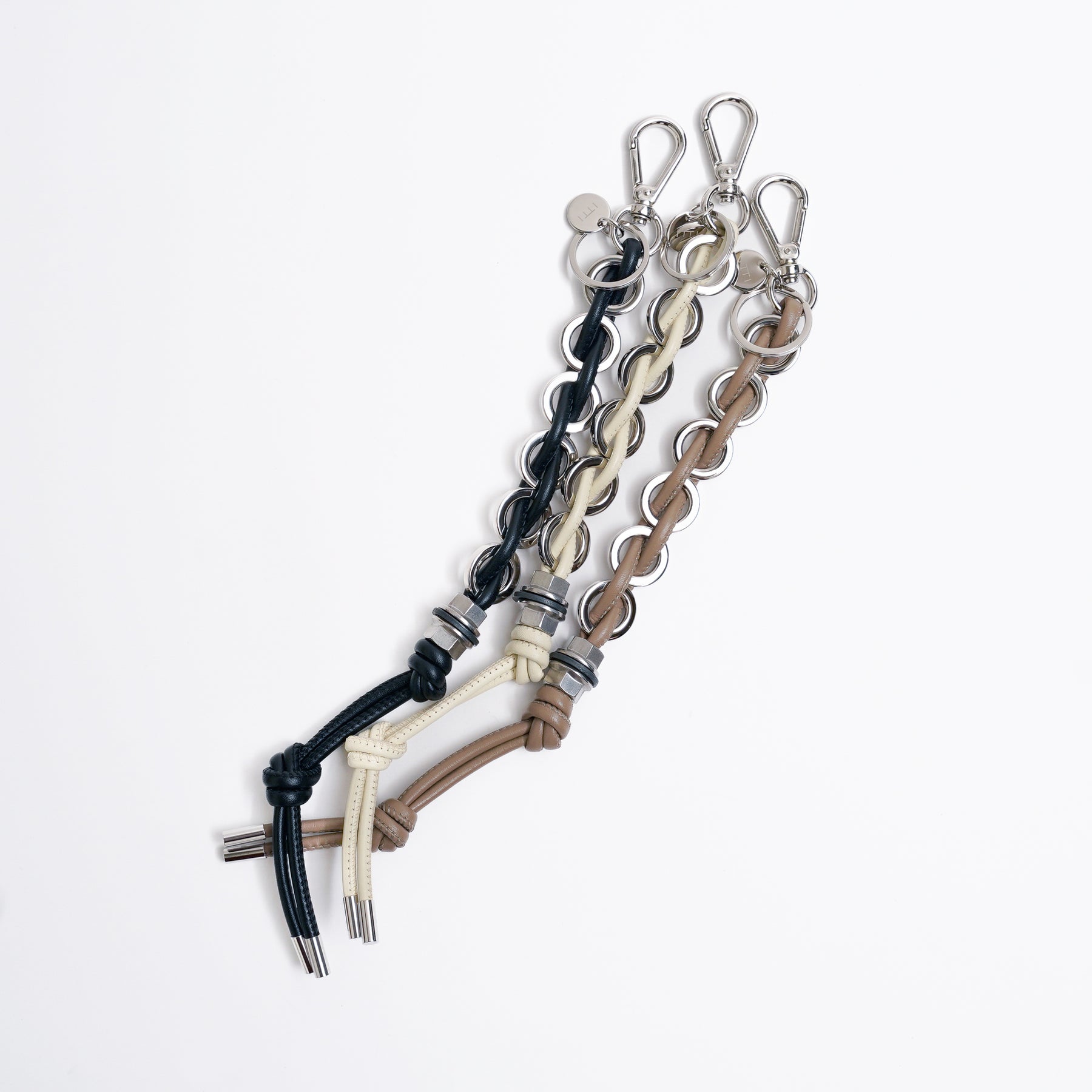 CRISTY RING CHAIN KNOT CHARM / STCOW｜ステッチ入りレザーコードの