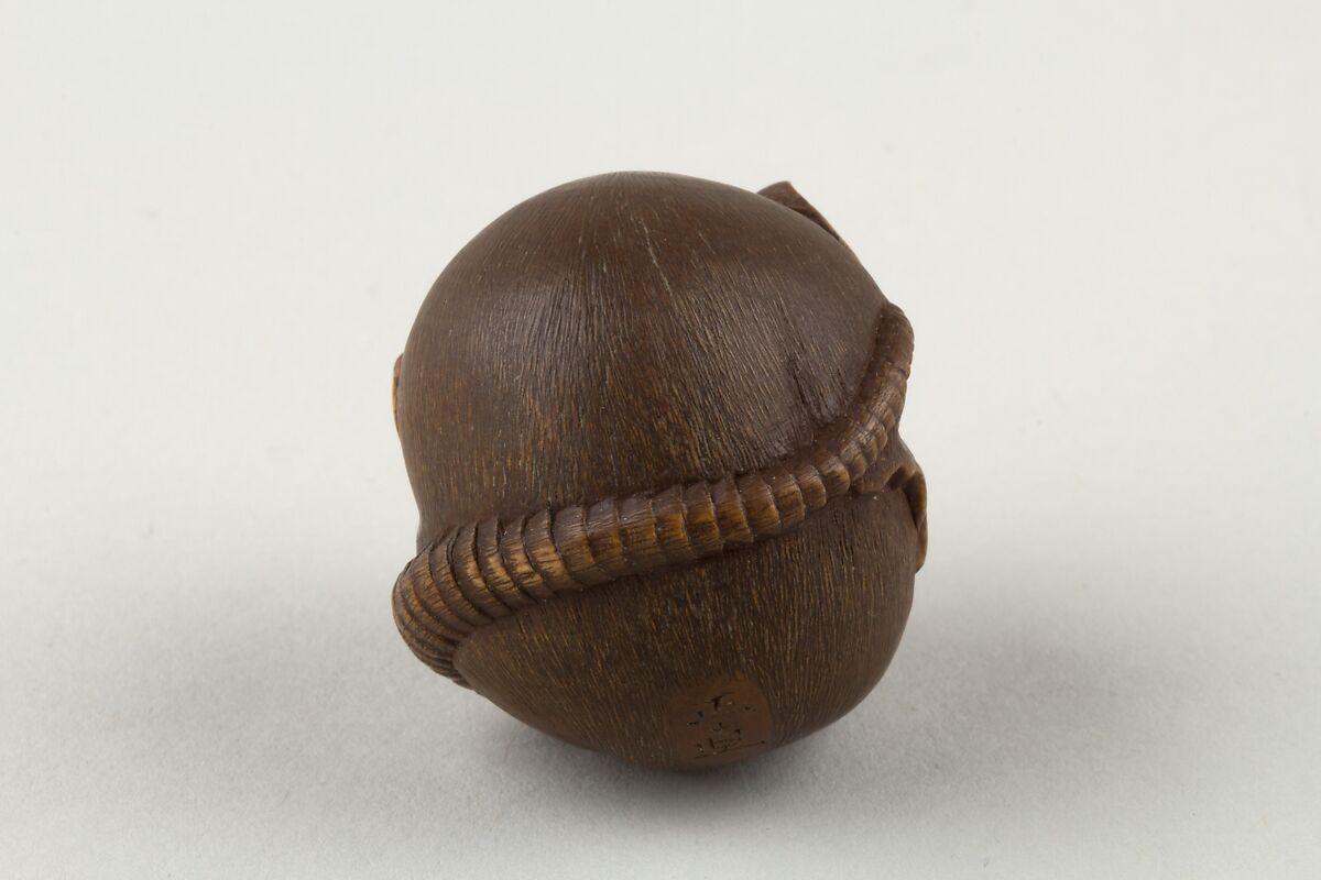 丸ネズミ根付け Netsuke of a Rat Curled into a Ball】日本‐明治時代‐