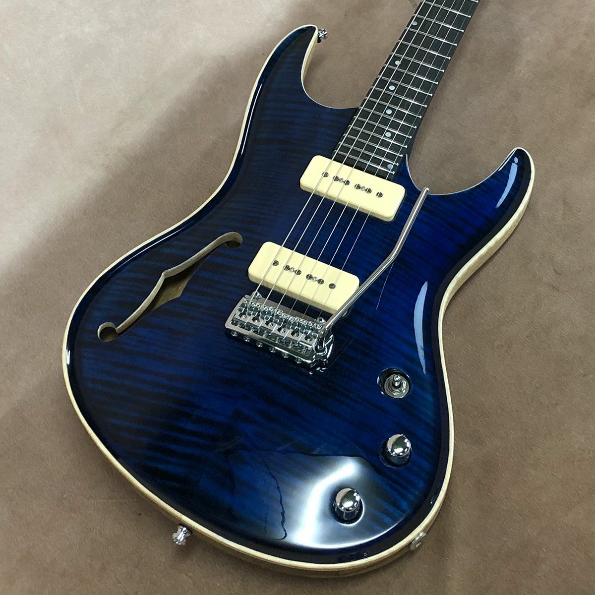 Vigier ( ヴィジェ ) Excalibur Special VE6-CVSP1, Velours Noir