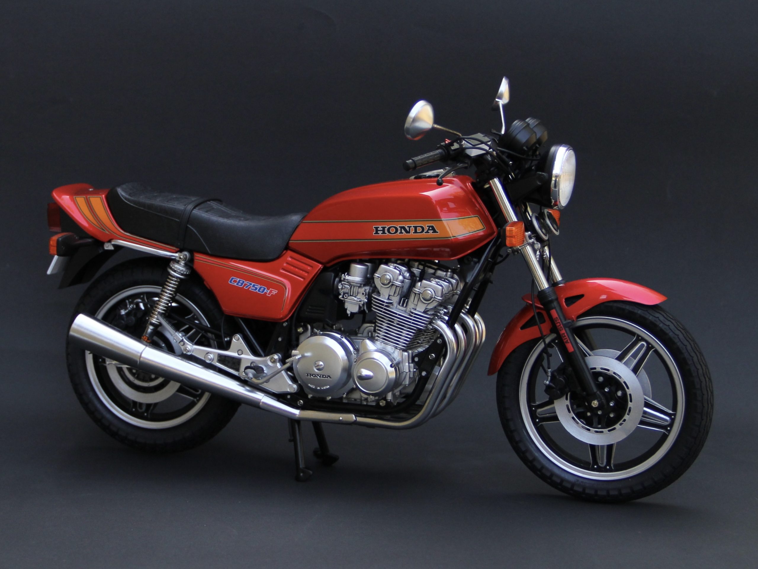 タミヤ 1/6 ホンダ CB750F – 模型製作 かえる工房