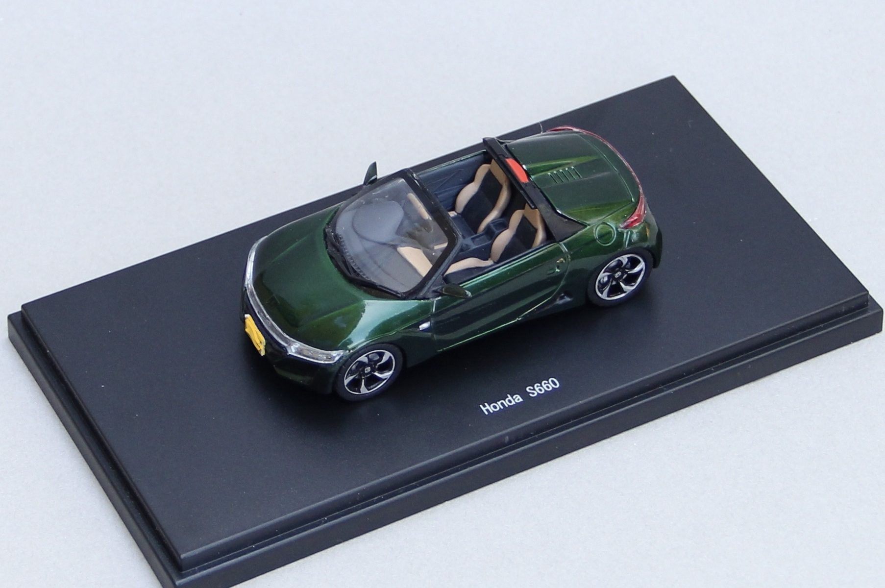 EBBRO 1/43 ホンダS660 – 模型製作 かえる工房