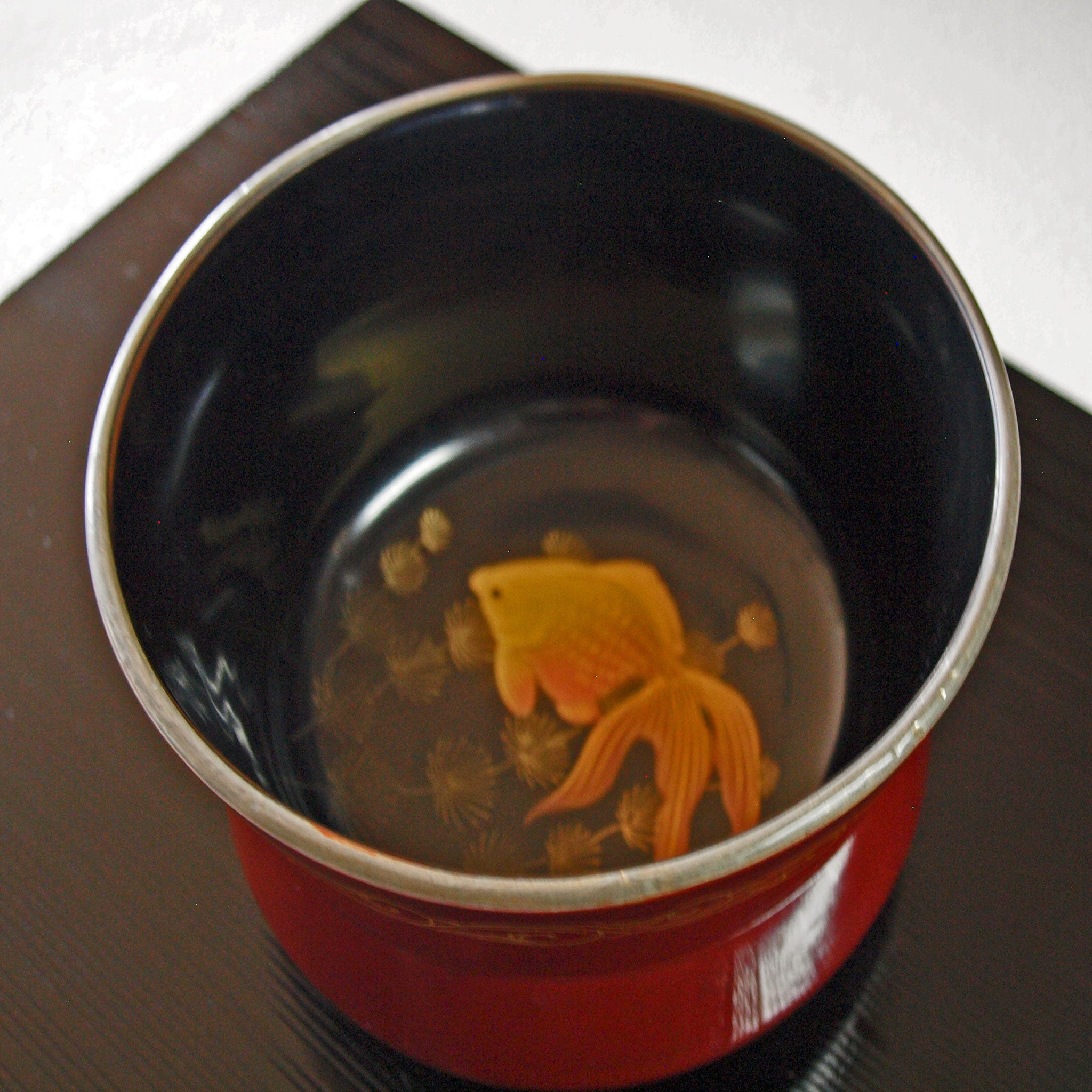 杯洗/盃洗・木製・漆塗内黒金魚蒔絵 – かく丸漆器問屋EC