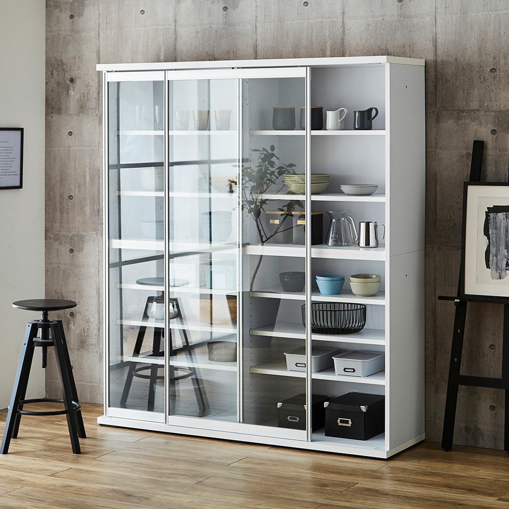 横スライド扉でキッチン導線もスムーズ 扉が選べる大容量食器棚 ポエム