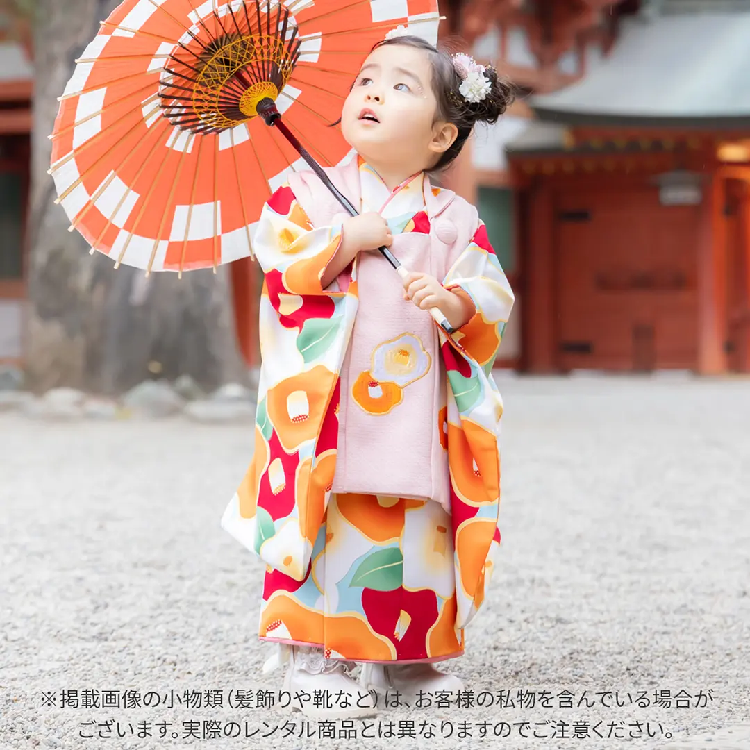 水色地に赤やオレンジの椿、ピンクの被布コートセット／七五三・三歳